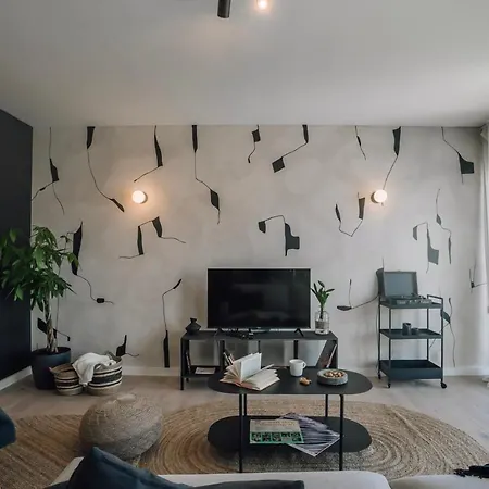 Ade - 2 Bedrooms And Parking In Alcantara דירה ליסבון