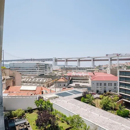 Ade - 2 Bedrooms And Parking In Alcantara