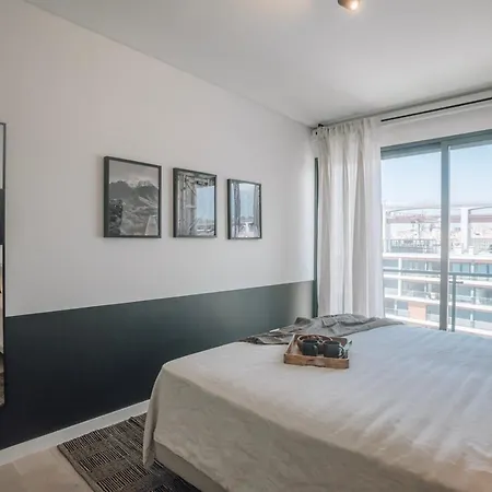 Ade - 2 Bedrooms And Parking In Alcantara Appartement *
