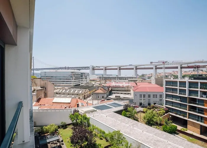 Ade - 2 Bedrooms And Parking In Alcantara