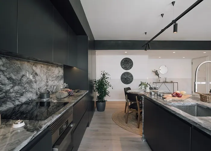 Ade - 2 Bedrooms And Parking In Alcantara Lisboa